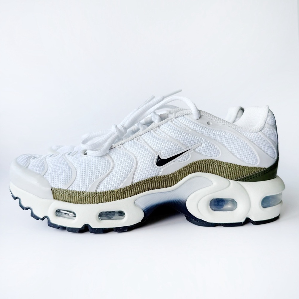 Nike Air Max Plus Sneakers Womens Size 7 Shoes GS Kids Size 5.5 White Leopard